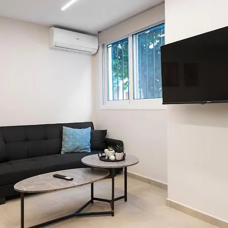 Apartment Oculus Kolonos By Live&travel Athens